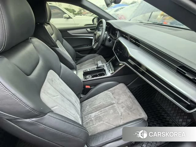 Audi A6L id 4336195 из Китая 9