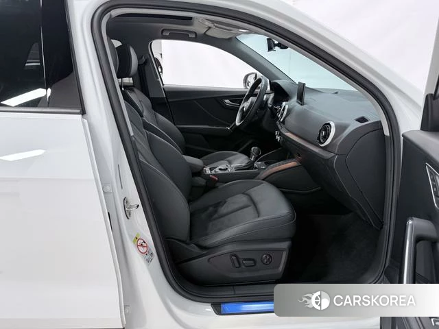 Audi Q2L id 4329039 из Китая 24