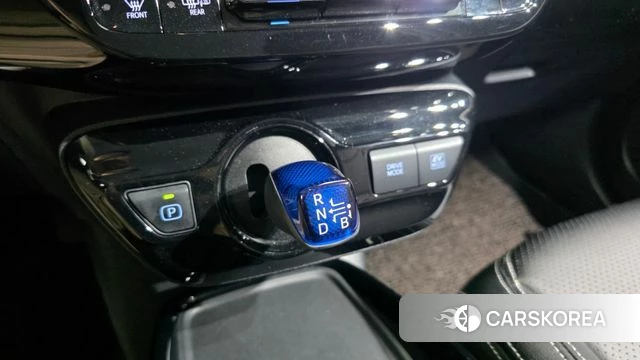 Toyota Prius 4th Generation id 4620188 из Кореи 34