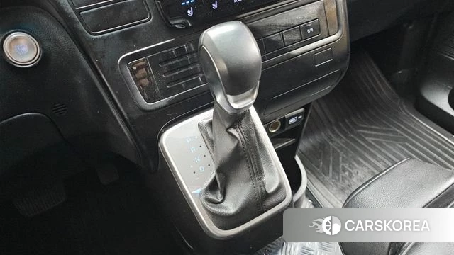 Hyundai Staria id 4248709 из Кореи 29