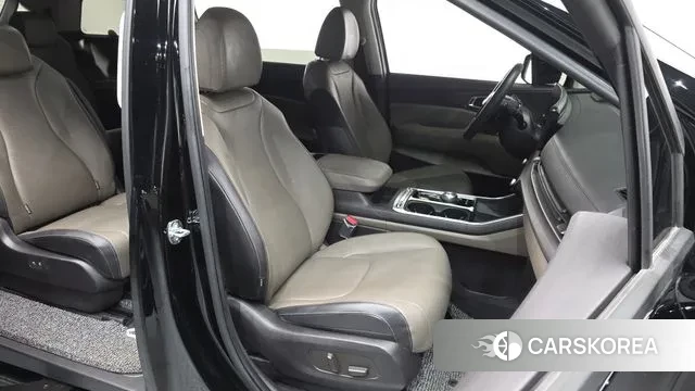 Kia The New Carnival 4th Generation id 3629094 из Кореи 19