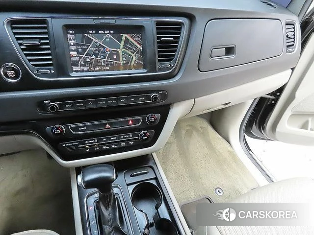Kia All New Carnival id 4919013 из Кореи 19