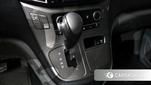 Hyundai The New Grand Starex id 3243530 из Кореи 19