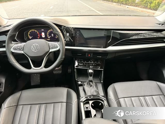 Volkswagen Passat id 4273297 из Китая 15