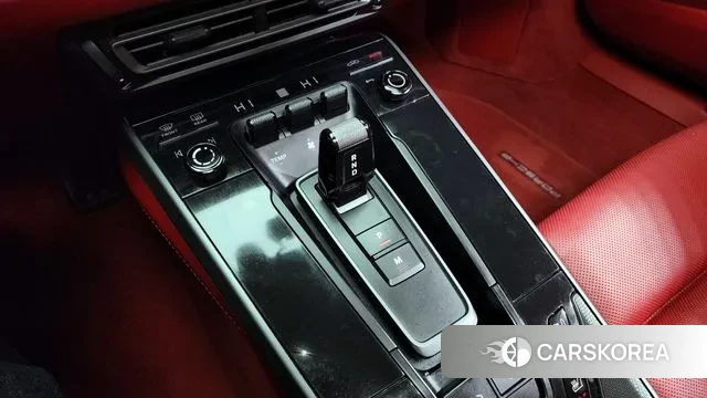 Porsche 911(992) id 3607263 из Кореи 19