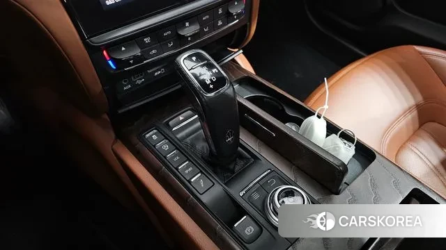 Maserati Quattroporte id 3530267 из Кореи 19