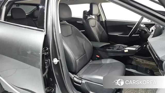 Kia EV6 id 3401050 из Кореи 19