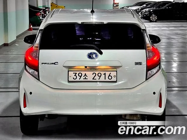 Toyota Prius C id 2876679 из Кореи 19