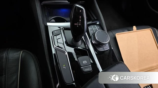 BMW 5 Series (G30) id 4188463 из Кореи 19