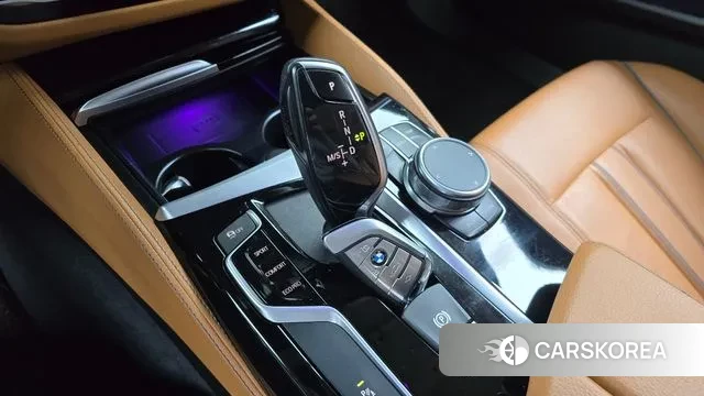 BMW 5 Series (G30) id 3362790 из Кореи 19