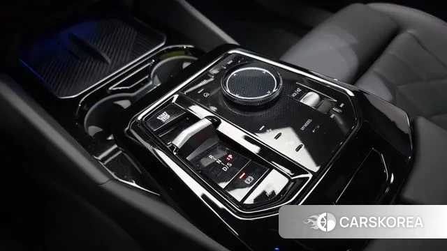 BMW 5 Series (G60) id 3462447 из Кореи 19