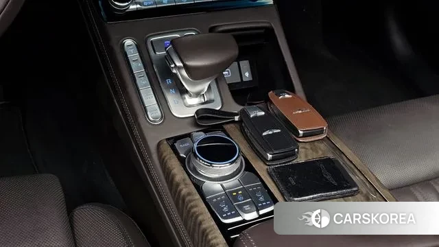 Genesis G90 id 3444704 из Кореи 19