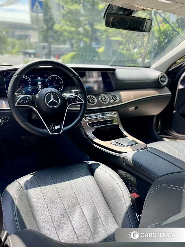 Mercedes-Benz E-class id 4260897 из Китая 10