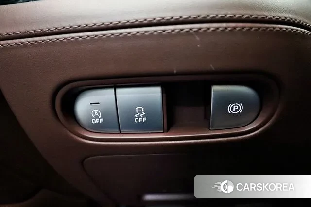 Genesis G90 (RS4) id 3022726 из Кореи 19