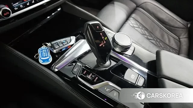 BMW 5 Series (G30) id 2902747 из Кореи 19