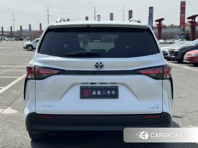 Toyota Saina id 4207659 из Китая 14