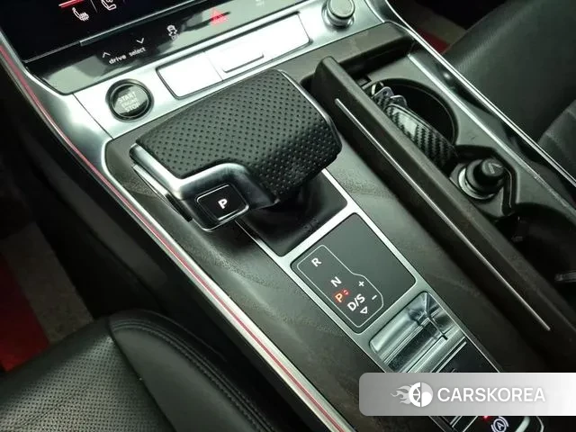 Audi A6 (C8) id 3619097 из Кореи 18