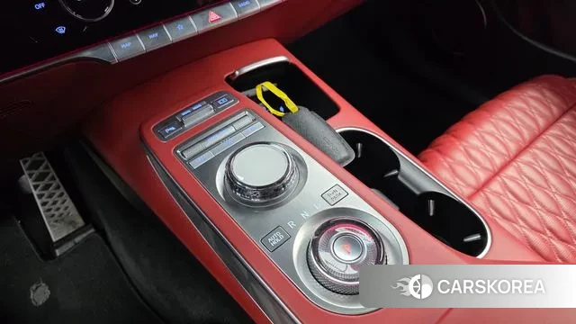 Genesis GV70 id 3777917 из Кореи 19