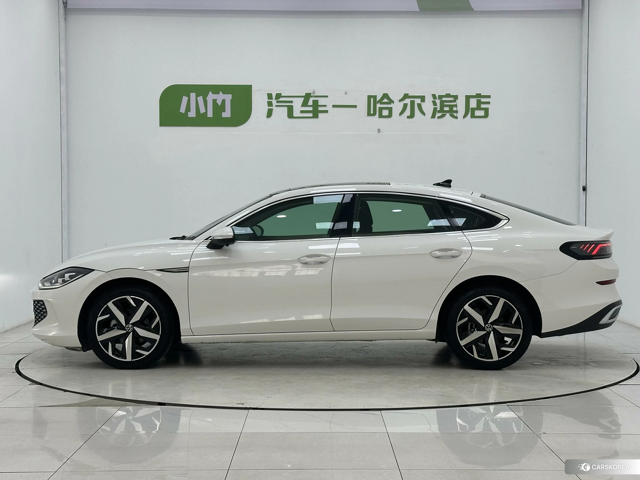 Volkswagen Lamando id 4473340 из Китая 17