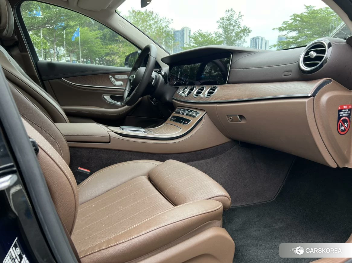 Mercedes-Benz E-class id 4441260 из Китая 15