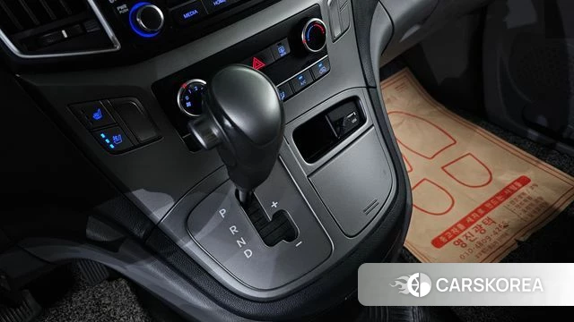 Hyundai The New Grand Starex id 4294353 из Кореи 29