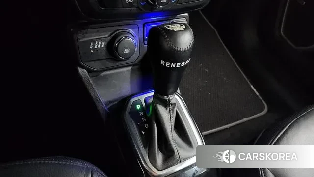 Jeep Renegade id 3534962 из Кореи 19