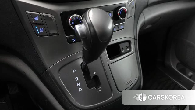 Hyundai The New Grand Starex id 4344849 из Кореи 19
