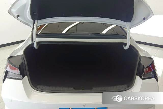 Hyundai Elantra id 4216882 из Китая 16