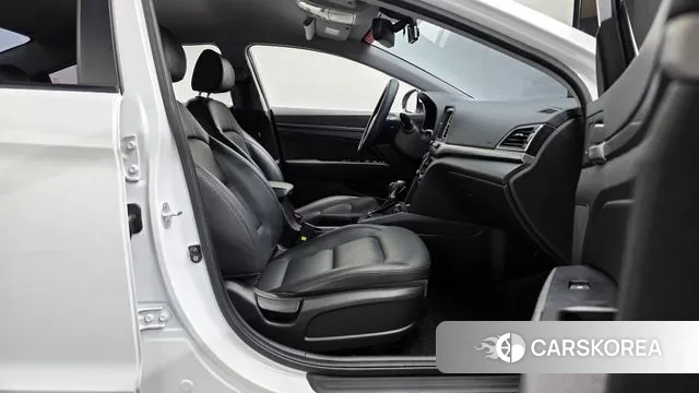 Hyundai Avante AD id 3742766 из Кореи 19