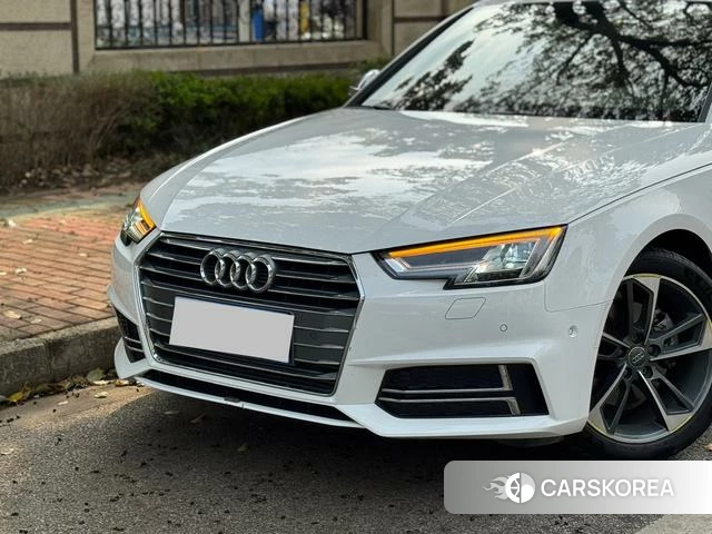 Audi A4L id 4242158 из Китая 24