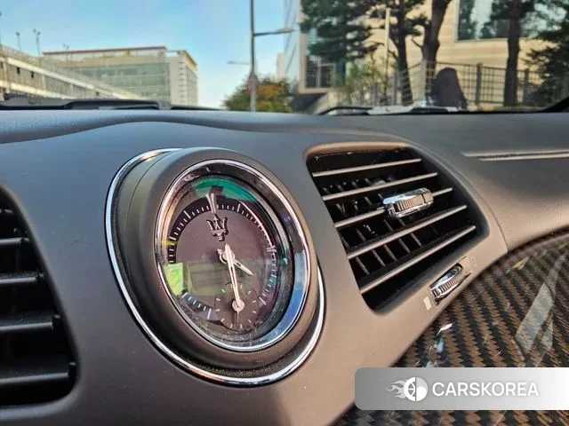 Maserati Grancabrio id 3041510 из Кореи 17