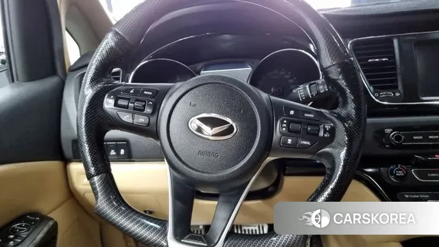 Kia The New Carnival id 2997413 из Кореи 17