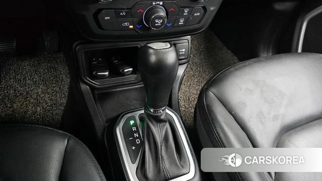 Jeep Renegade id 3873756 из Кореи 19