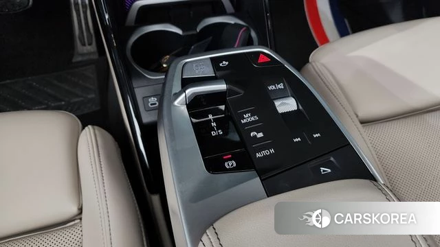 BMW X1 (U11) id 4194070 из Кореи 36