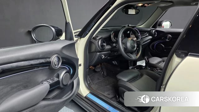 Mini Cooper S id 3806784 из Кореи 19