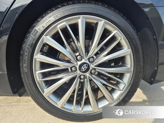 Hyundai Grandeur IG id 2336830 из Кореи 14