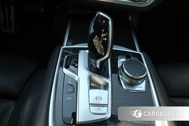 BMW 7 Series (G11) id 3692850 из Кореи 19