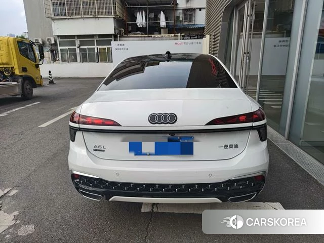 Audi A6L id 3945031 из Китая 9