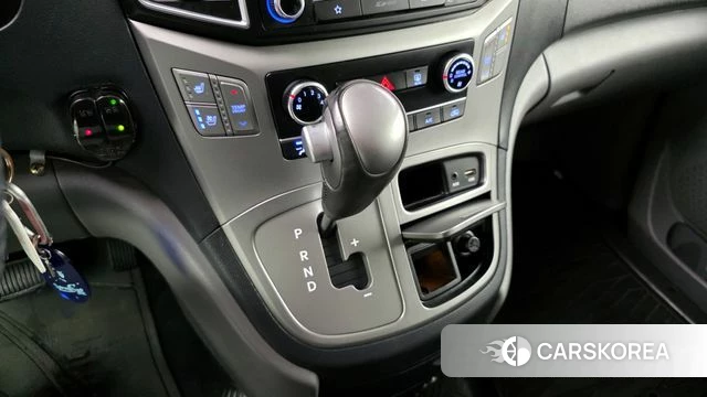 Hyundai The New Grand Starex id 3867587 из Кореи 19