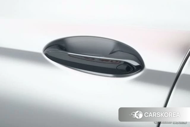 BMW 5 series PHEV id 4254215 из Китая 23