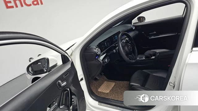 Mercedes-Benz A-Class W177 id 4604528 из Кореи 30