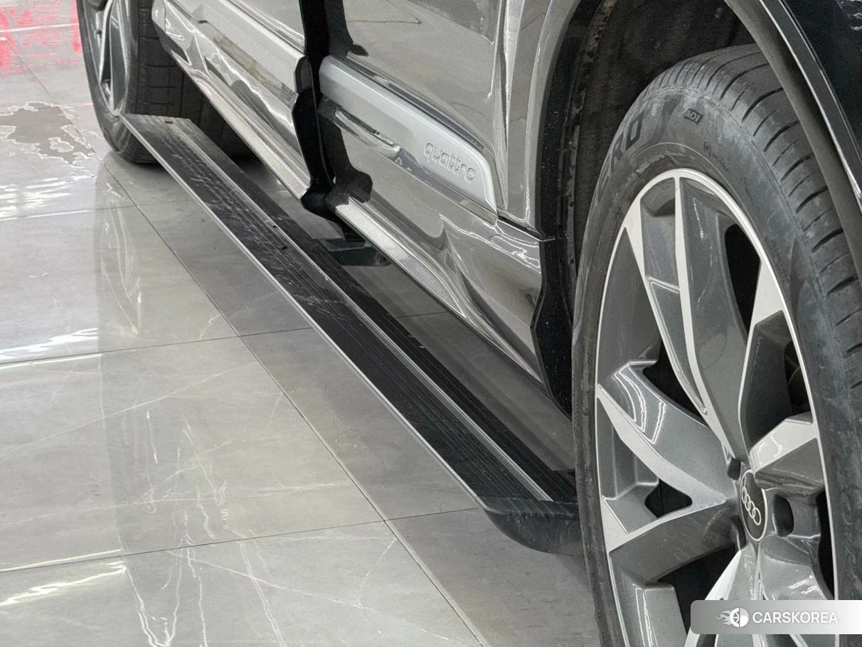 Audi Q7 id 4413184 из Китая 14
