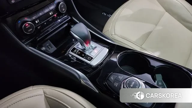 Infiniti QX30 id 2242631 из Кореи 19