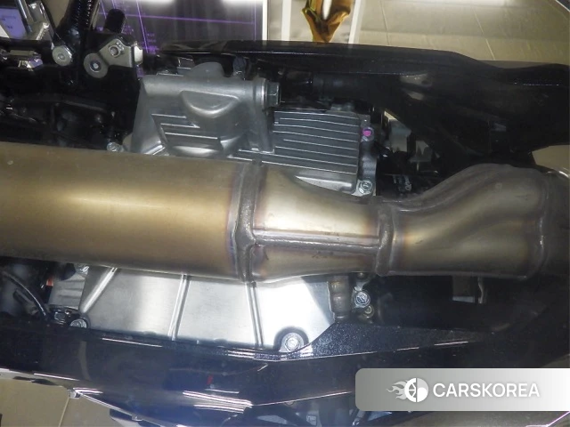 Kawasaki ZX-4R SE id 4380144 из Японии 9