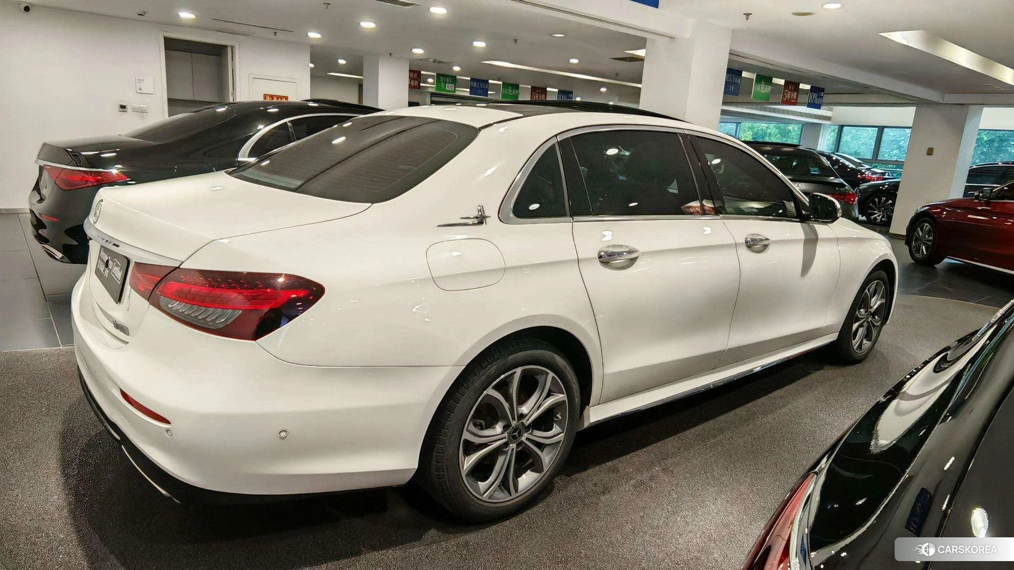 Mercedes-Benz E-class id 4487476 из Китая 15