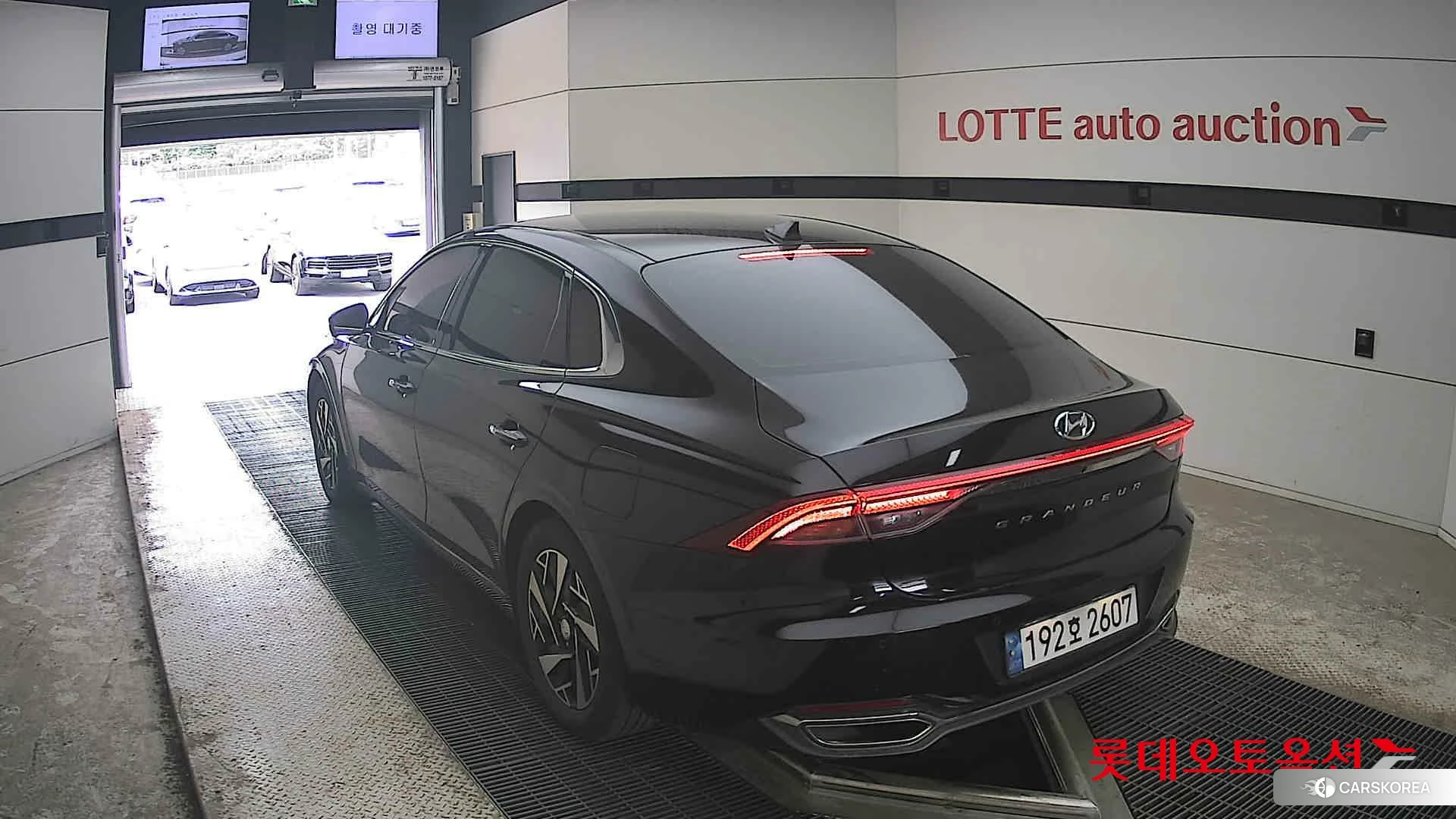 Hyundai Grandeur Hybrid id 4289364 из Кореи 35