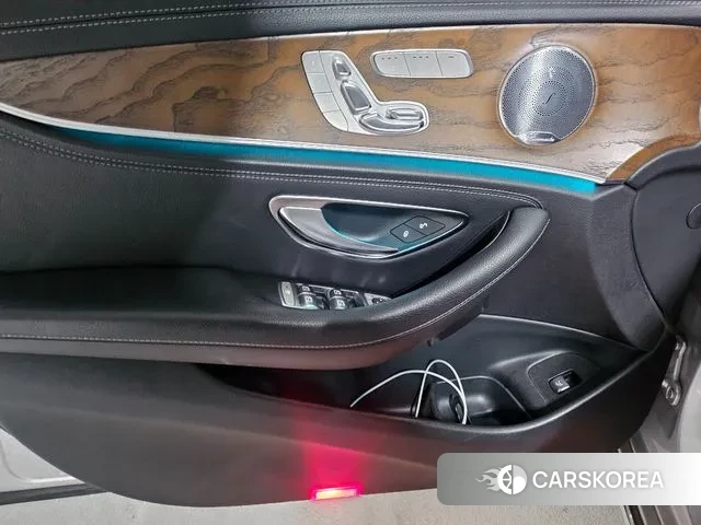 Mercedes-Benz E-Class W213 id 3779229 из Кореи 16