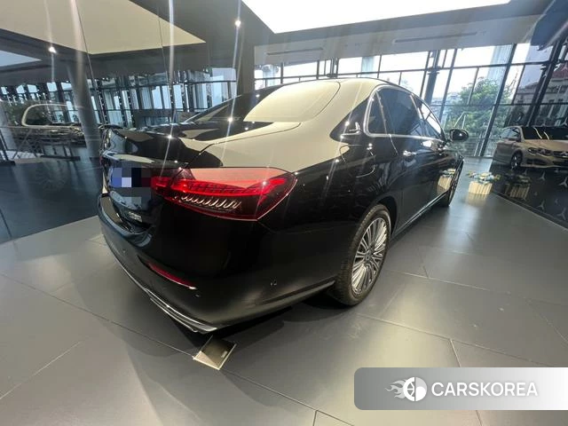 Mercedes-Benz E-class id 4329103 из Китая 19