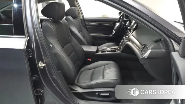 Honda Accord 10th Generation id 3593167 из Кореи 19