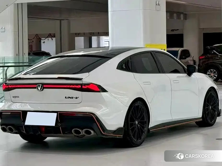 Chang'an UNI-V id 4679987 из Китая 9